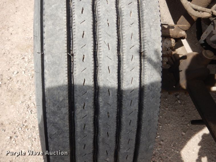 image for item HE9635 2000 Freightliner FLD120  dump truck