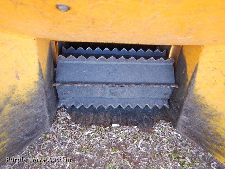 image for item HE9638 Woodsman 12X  wood chipper