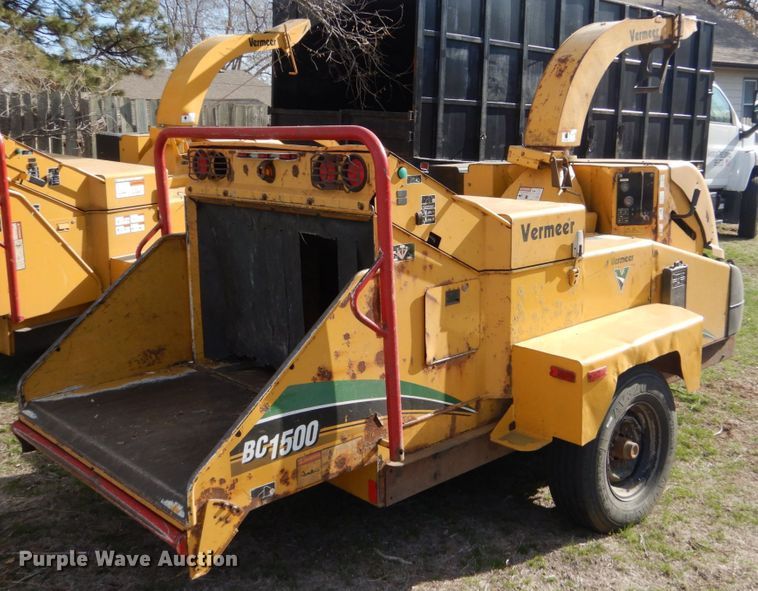 image for item HE9639 Vermeer BC1500  wood chipper