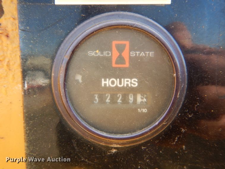 image for item HE9639 Vermeer BC1500  wood chipper