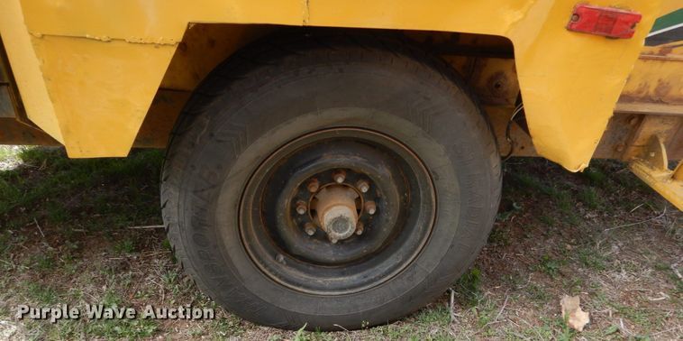 image for item HE9639 Vermeer BC1500  wood chipper