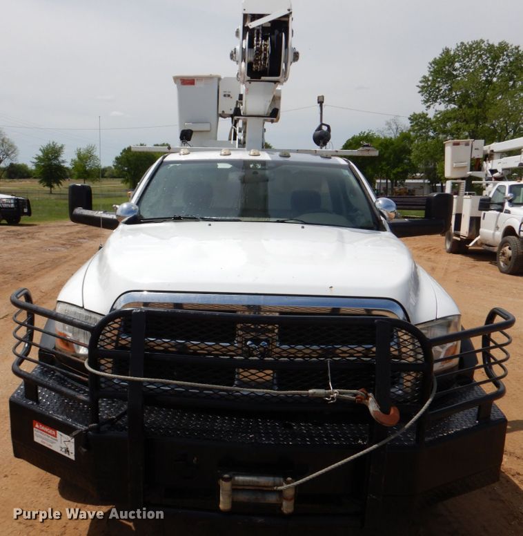 image for item HL9399 2011 Dodge Ram 5500  bucket truck