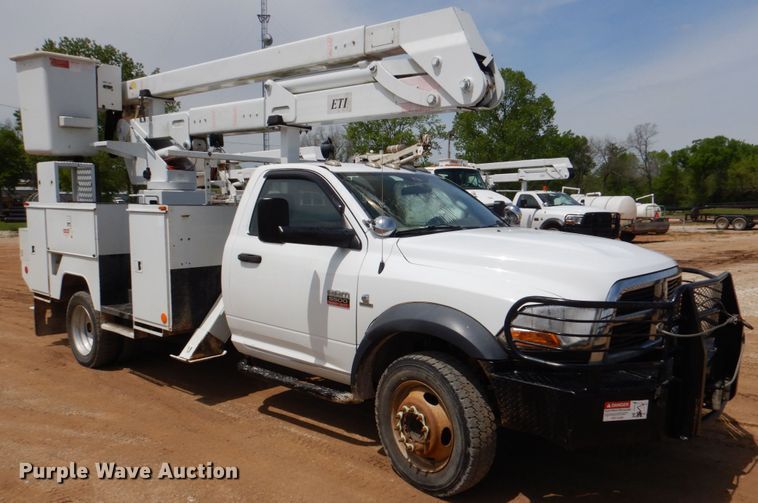 image for item HL9399 2011 Dodge Ram 5500  bucket truck