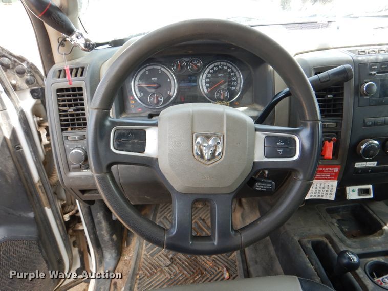 image for item HL9399 2011 Dodge Ram 5500  bucket truck