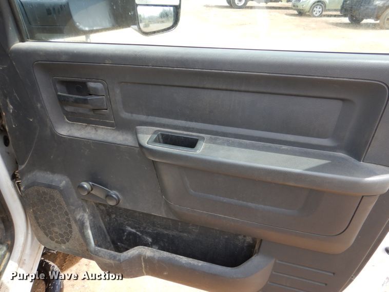 image for item HL9399 2011 Dodge Ram 5500  bucket truck