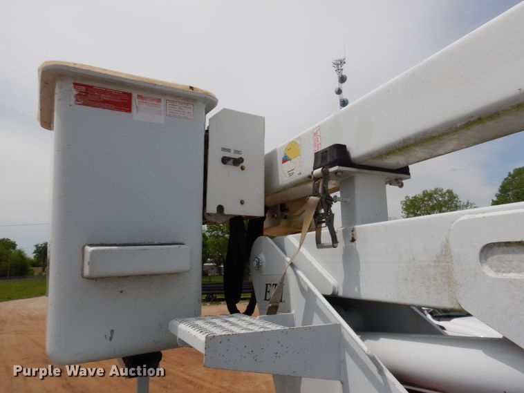 image for item HL9399 2011 Dodge Ram 5500  bucket truck