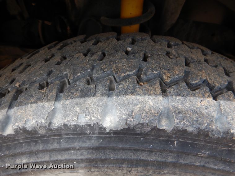 image for item HL9399 2011 Dodge Ram 5500  bucket truck