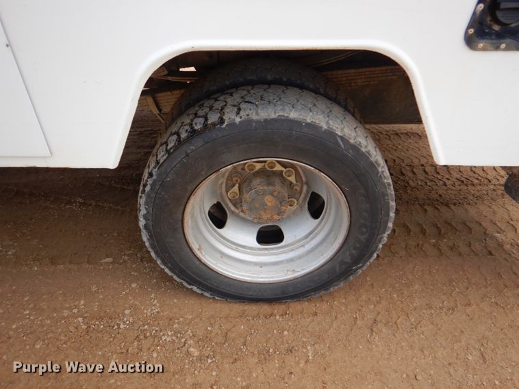 image for item HL9399 2011 Dodge Ram 5500  bucket truck