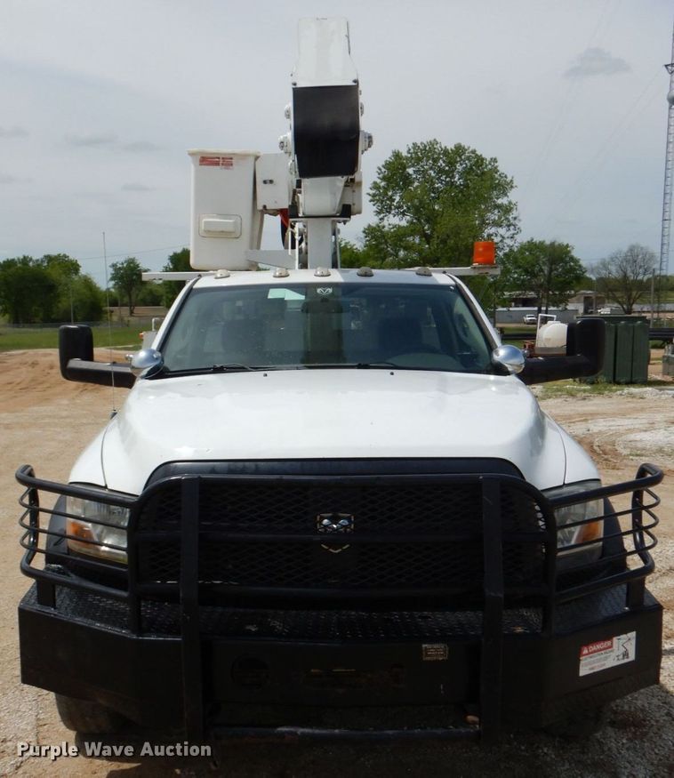 image for item HL9401 2012 Dodge Ram 5500  bucket truck