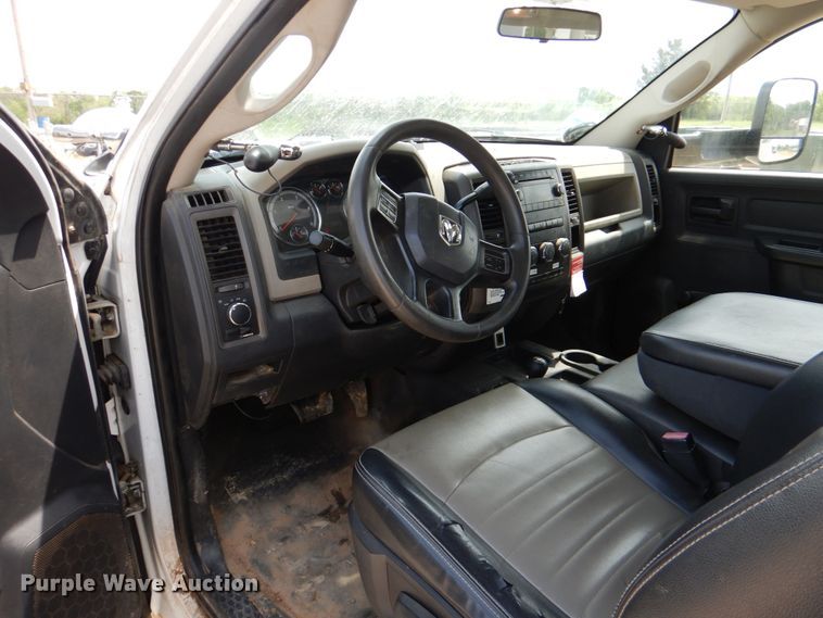 image for item HL9401 2012 Dodge Ram 5500  bucket truck