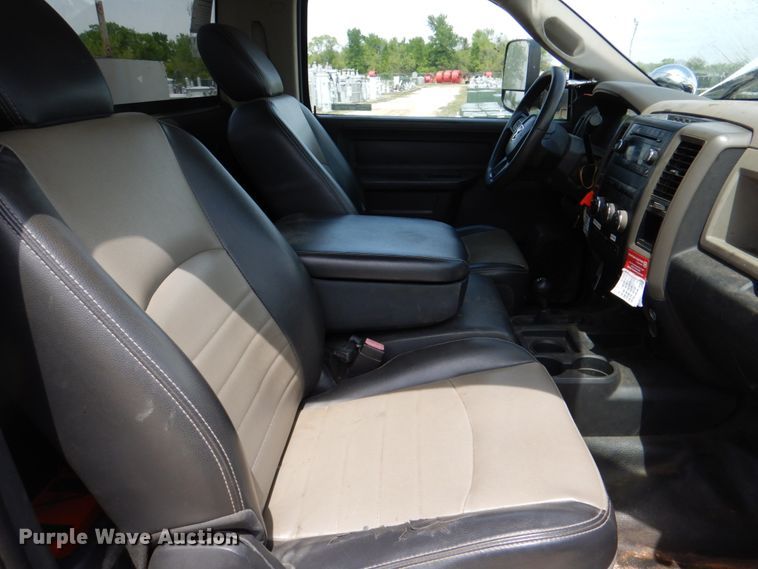 image for item HL9401 2012 Dodge Ram 5500  bucket truck