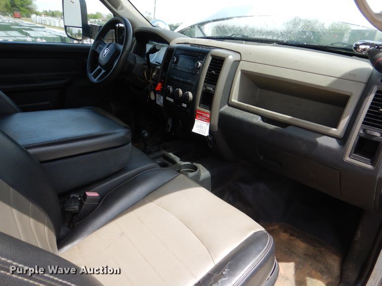 image for item HL9401 2012 Dodge Ram 5500  bucket truck