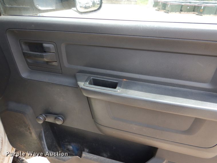 image for item HL9401 2012 Dodge Ram 5500  bucket truck