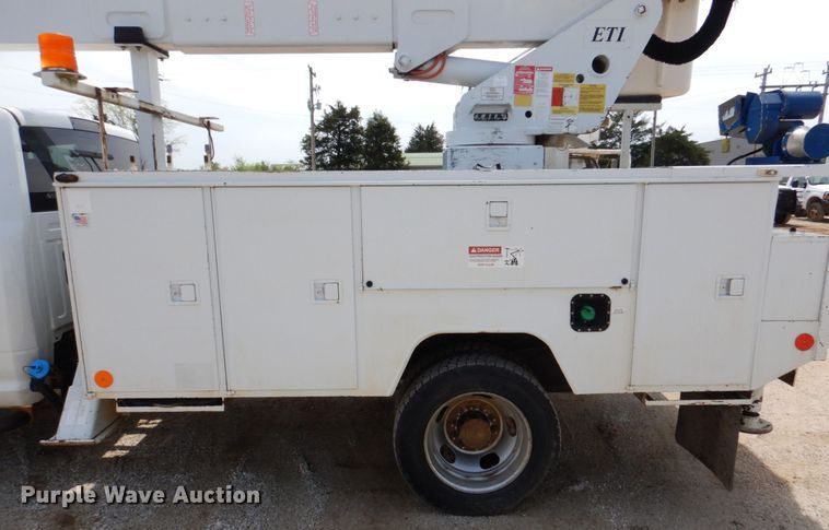 image for item HL9401 2012 Dodge Ram 5500  bucket truck