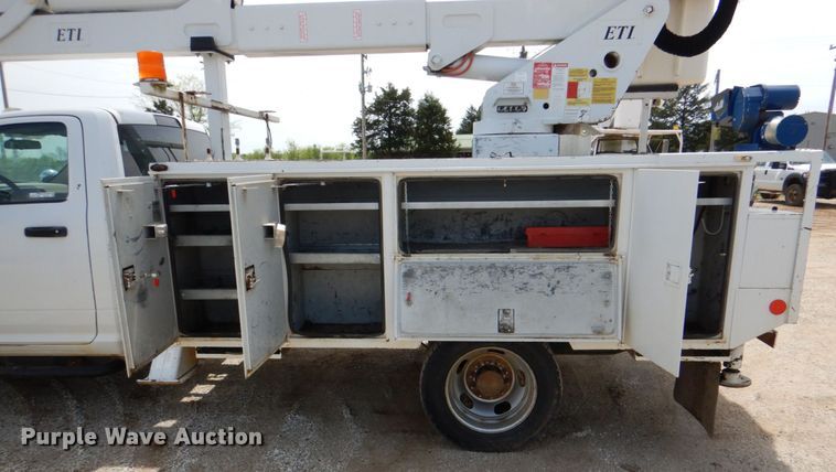 image for item HL9401 2012 Dodge Ram 5500  bucket truck