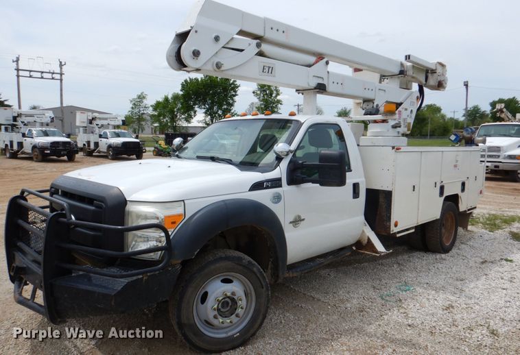 image for item HL9402 2013 Ford F550  bucket truck