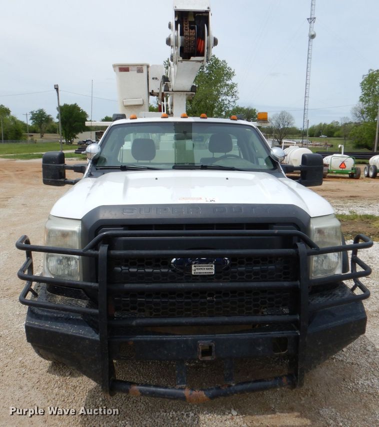 image for item HL9402 2013 Ford F550  bucket truck