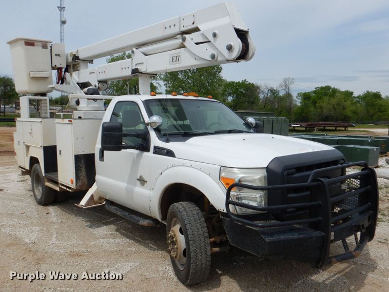 image for item HL9402 2013 Ford F550  bucket truck