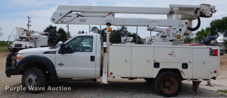 image for item HL9402 2013 Ford F550  bucket truck