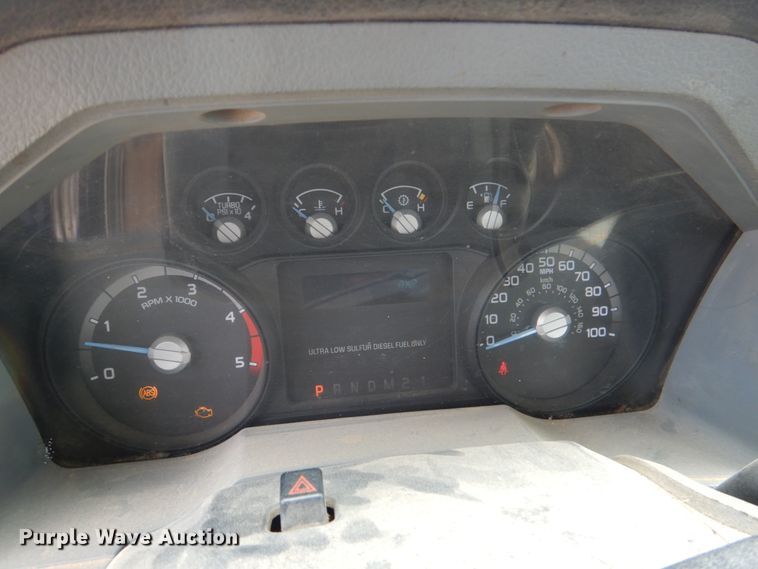 image for item HL9402 2013 Ford F550  bucket truck