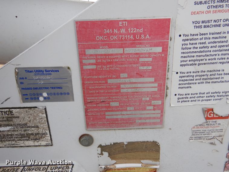 image for item HL9402 2013 Ford F550  bucket truck