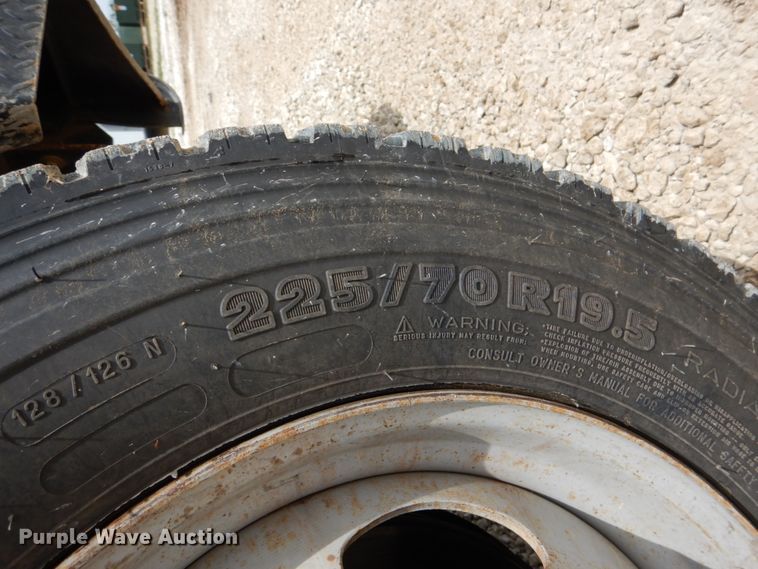 image for item HL9402 2013 Ford F550  bucket truck