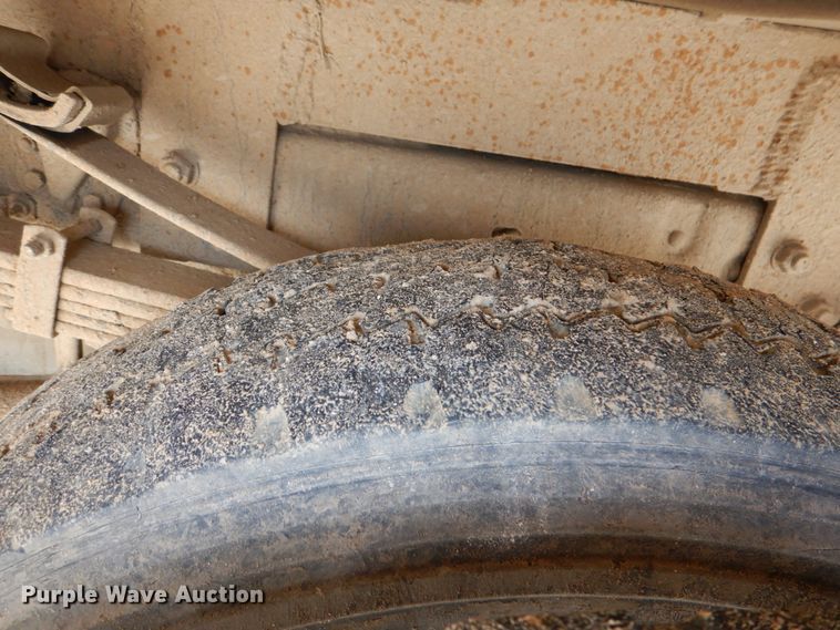 image for item HL9402 2013 Ford F550  bucket truck