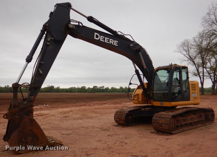 image for item HL9428 2011 John Deere 225D LC  excavator