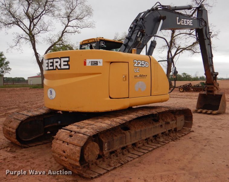 image for item HL9428 2011 John Deere 225D LC  excavator