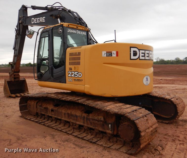image for item HL9428 2011 John Deere 225D LC  excavator