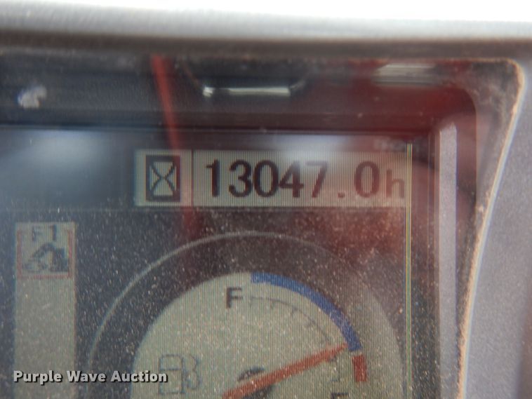 image for item HL9428 2011 John Deere 225D LC  excavator