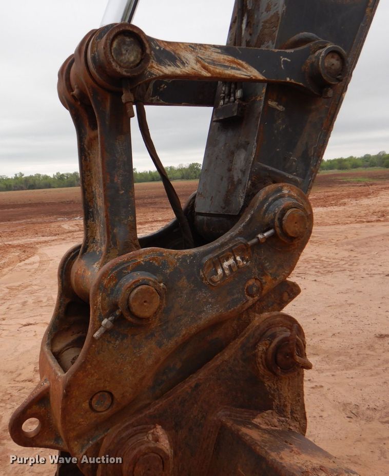 image for item HL9428 2011 John Deere 225D LC  excavator