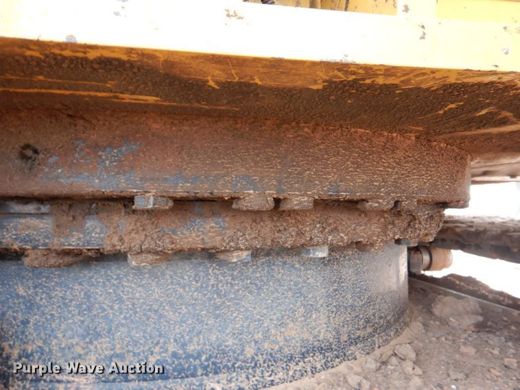 image for item HL9428 2011 John Deere 225D LC  excavator