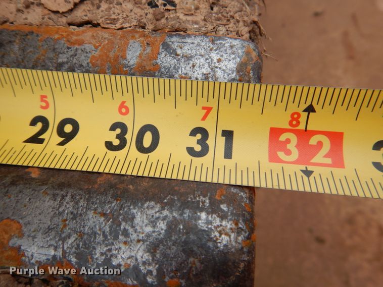 image for item HL9428 2011 John Deere 225D LC  excavator