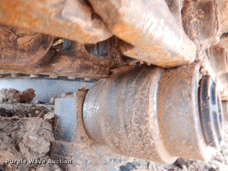 image for item HL9428 2011 John Deere 225D LC  excavator