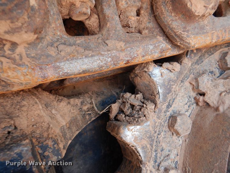 image for item HL9428 2011 John Deere 225D LC  excavator