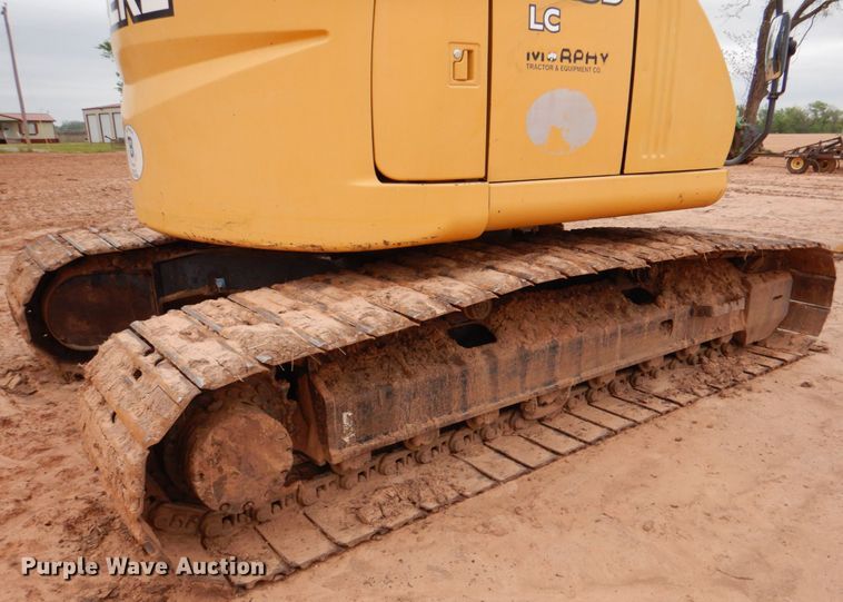 image for item HL9428 2011 John Deere 225D LC  excavator