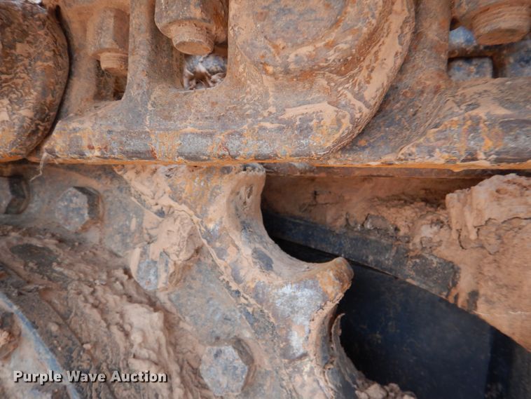 image for item HL9428 2011 John Deere 225D LC  excavator