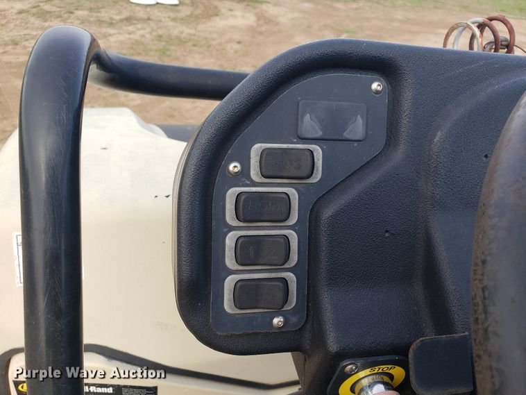 image for item HO9388 2006 Ingersoll Rand DD-30 Dura-Pac  double drum vibratory roller