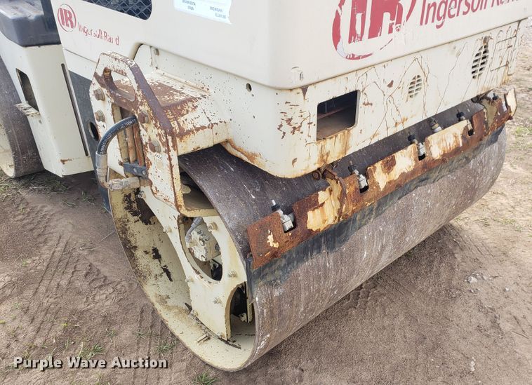 image for item HO9388 2006 Ingersoll Rand DD-30 Dura-Pac  double drum vibratory roller