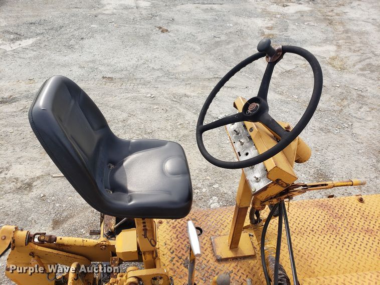 image for item HO9392 1980 Blaw Knox PF115  paver