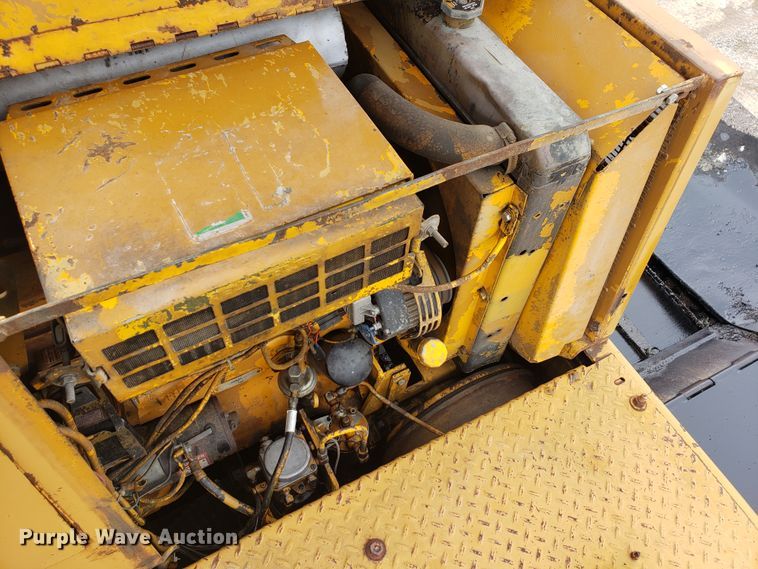 image for item HO9392 1980 Blaw Knox PF115  paver