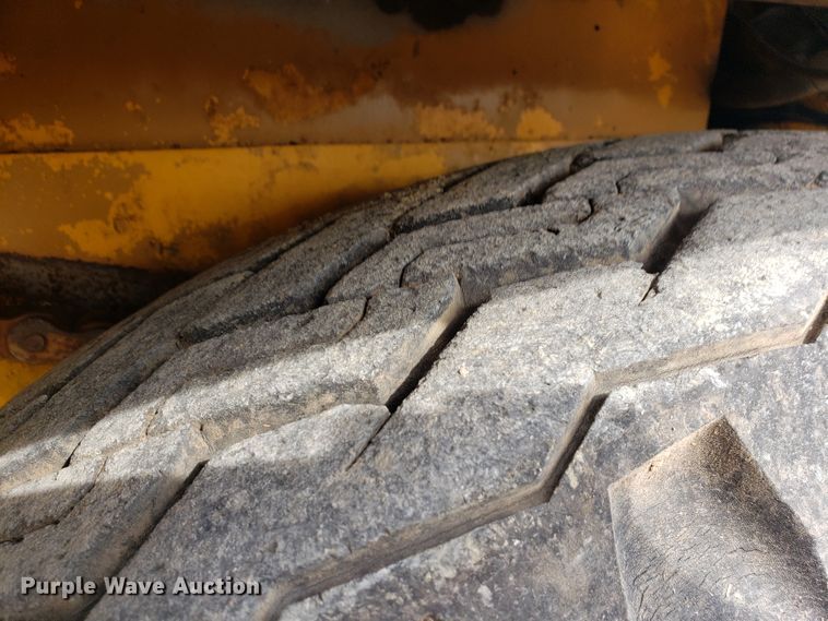 image for item HO9392 1980 Blaw Knox PF115  paver