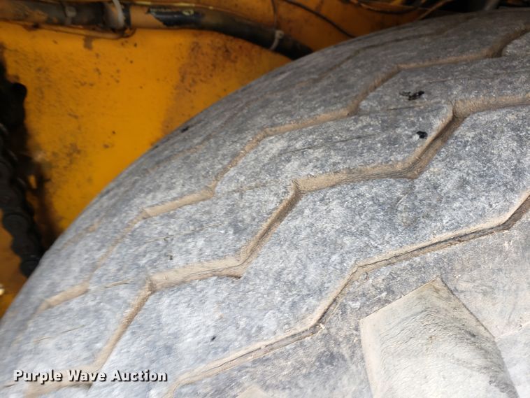 image for item HO9392 1980 Blaw Knox PF115  paver