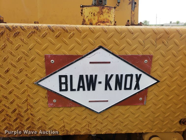 image for item HO9392 1980 Blaw Knox PF115  paver