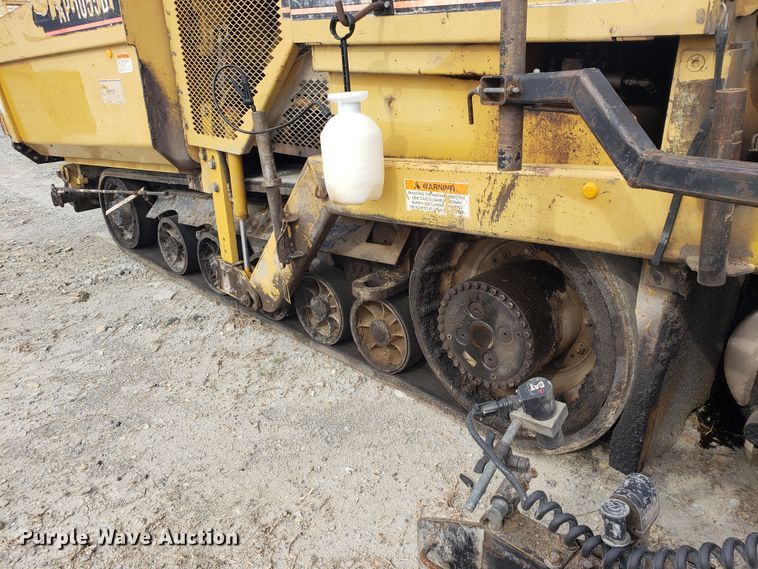 image for item HO9393 2001 Caterpillar AP-1055B  paver