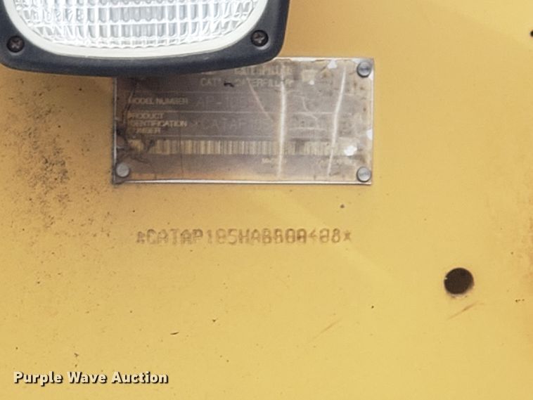 image for item HO9393 2001 Caterpillar AP-1055B  paver