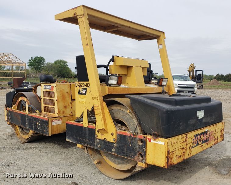 image for item HO9394 Hypac C778B  double drum vibratory roller