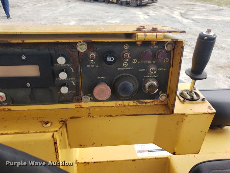 image for item HO9394 Hypac C778B  double drum vibratory roller