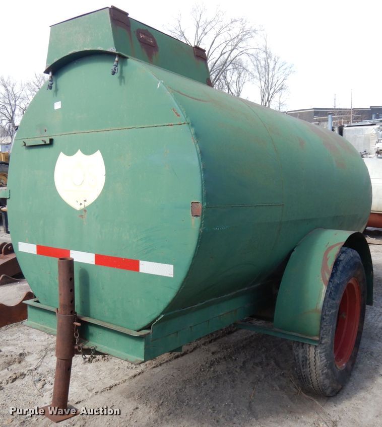 image for item HR9102 Fuel tank trailer